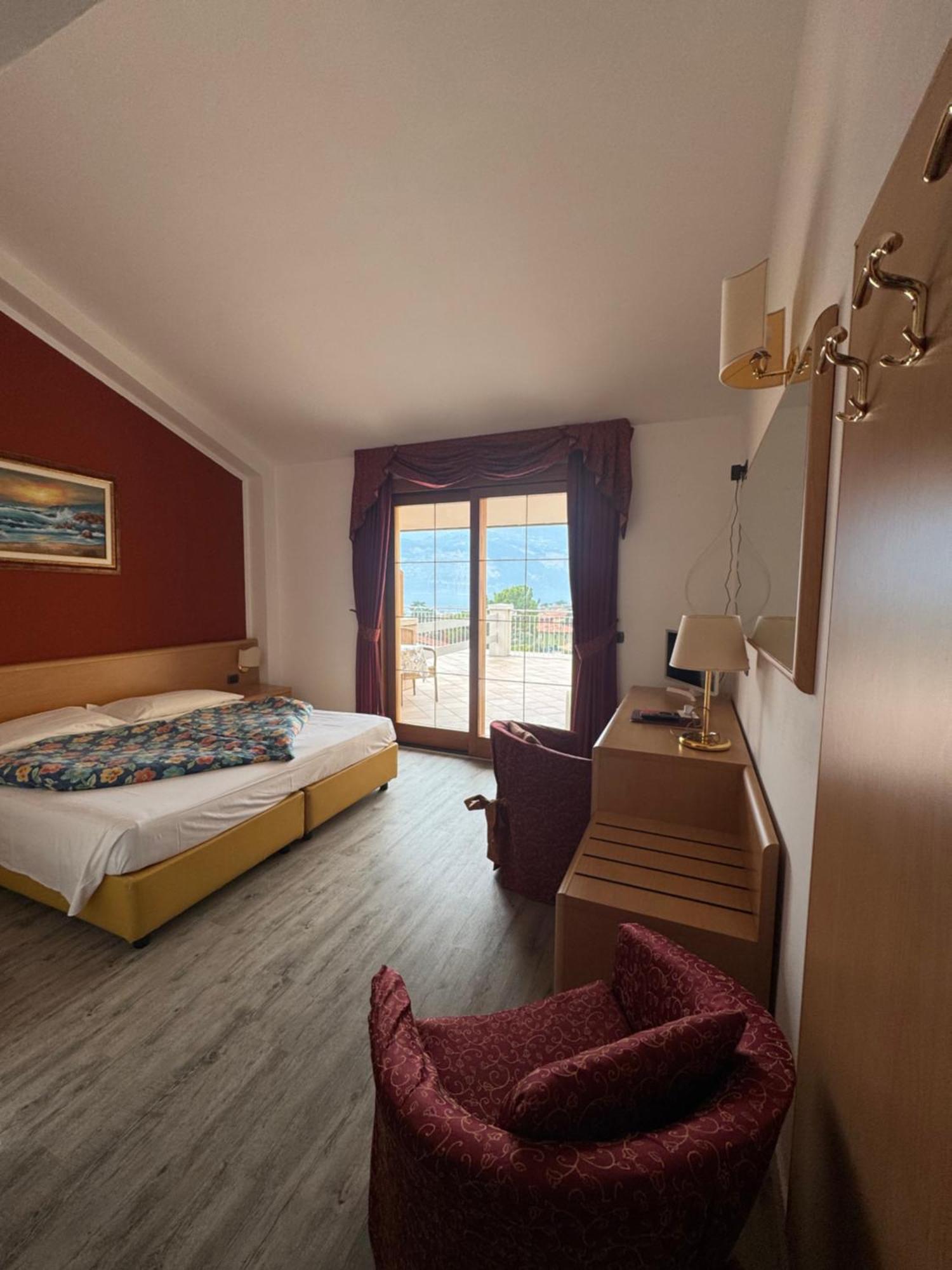 Hotel Alpi マルチェージネ エクステリア 写真